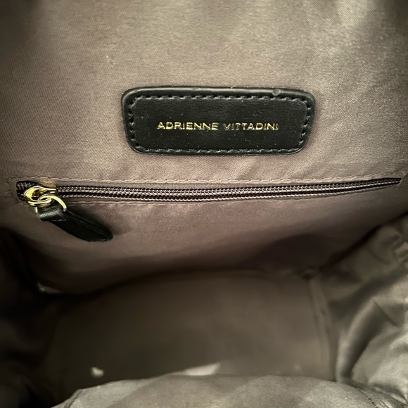 NWT Adrienne Vittadini backpack - Picture 4 of 5